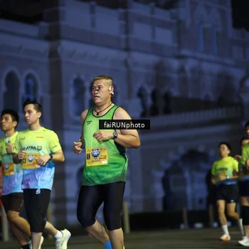 Runner Photo 5563871