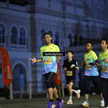 Runner Photo 5564062