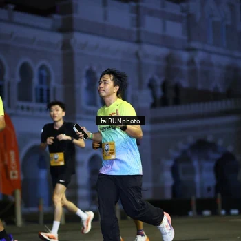 Runner Photo 5564074