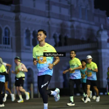 Runner Photo 5564211