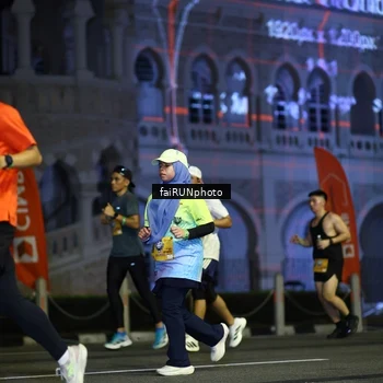 Runner Photo 5564293