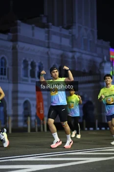 Runner Photo 5564391