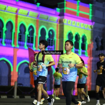 Runner Photo 5565375