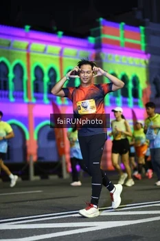 Runner Photo 5565523
