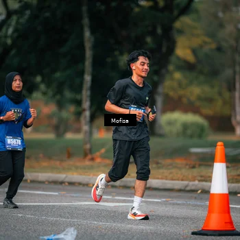 Runner Photo 5566598