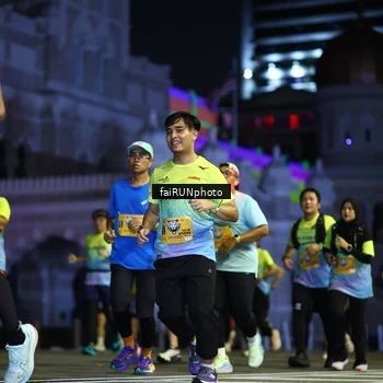 Runner Photo 5567101