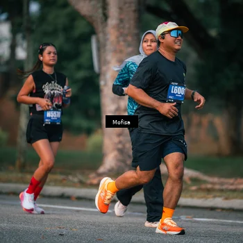 Runner Photo 5574224