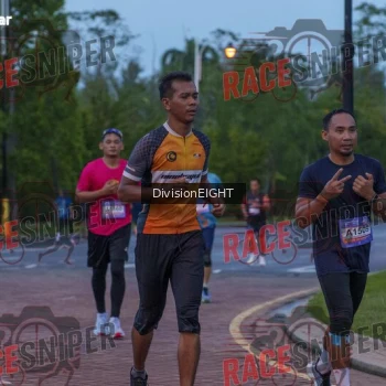 Runner Photo 557863