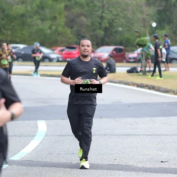 Runner Photo 5590710
