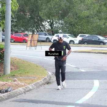 Runner Photo 5590798
