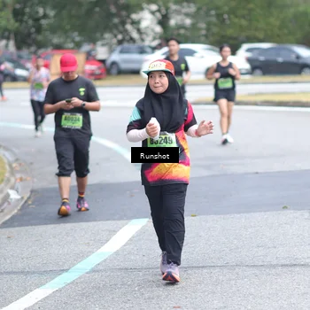 Runner Photo 5590905