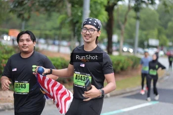 Runner Photo 5591038