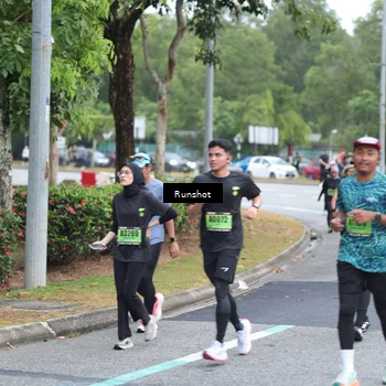 Runner Photo 5591095