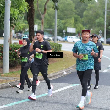 Runner Photo 5591100