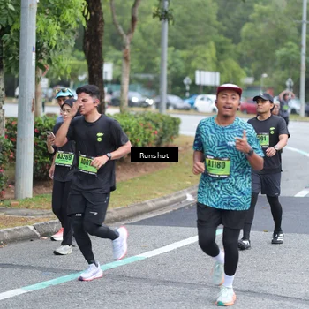 Runner Photo 5591103