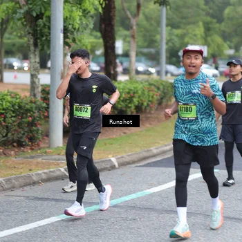 Runner Photo 5591111