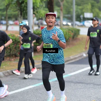 Runner Photo 5591126