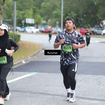 Runner Photo 5591341