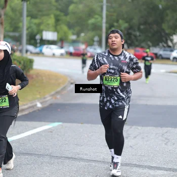 Runner Photo 5591359