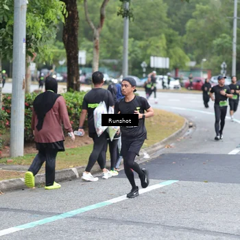 Runner Photo 5591441