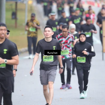 Runner Photo 5591465