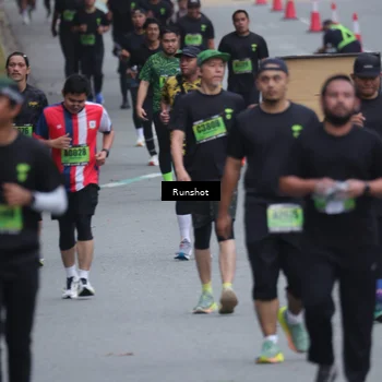 Runner Photo 5591545