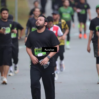 Runner Photo 5591653
