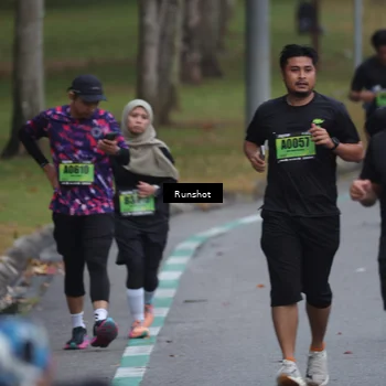 Runner Photo 5591773