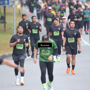 Runner Photo 5592011