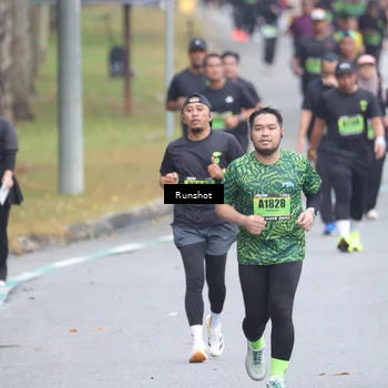 Runner Photo 5592018