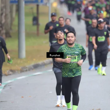 Runner Photo 5592023