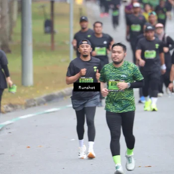 Runner Photo 5592024