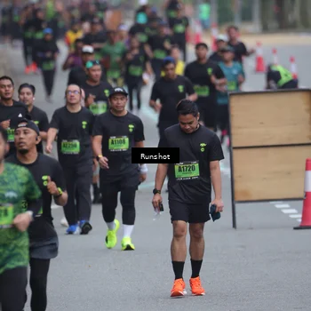 Runner Photo 5592065