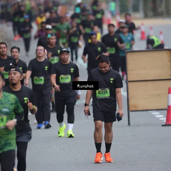 Runner Photo 5592068