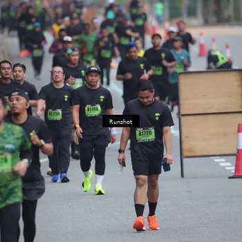Runner Photo 5592071