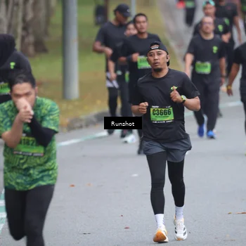 Runner Photo 5592095