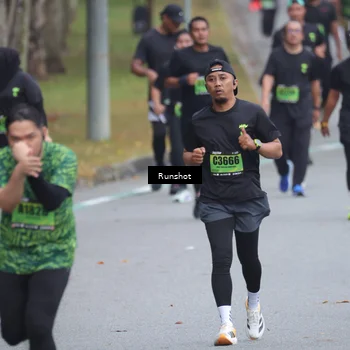 Runner Photo 5592098