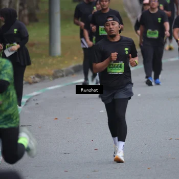 Runner Photo 5592101