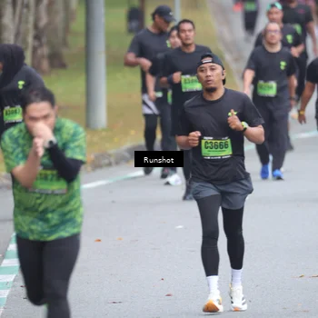 Runner Photo 5592131