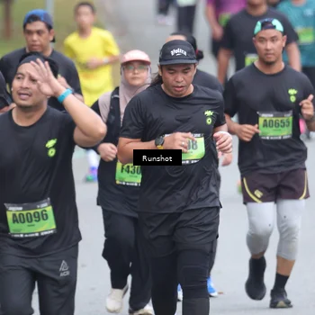 Runner Photo 5592345