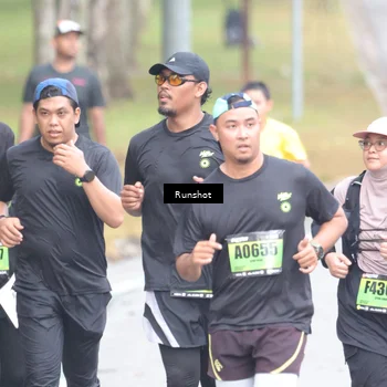 Runner Photo 5592436