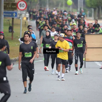 Runner Photo 5592573