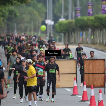 Runner Photo 5592588