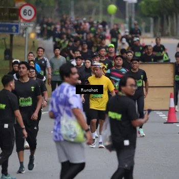 Runner Photo 5592615
