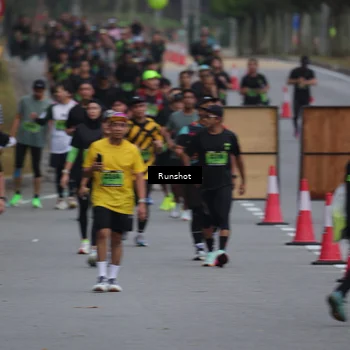 Runner Photo 5592681