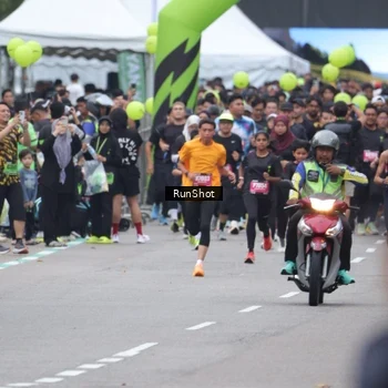 Runner Photo 5592779