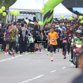 Runner Photo 5592782