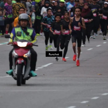 Runner Photo 5592853