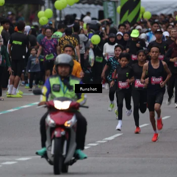Runner Photo 5592861
