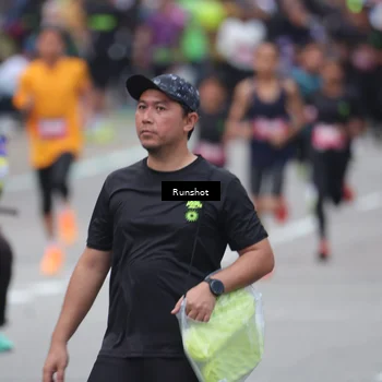 Runner Photo 5592895